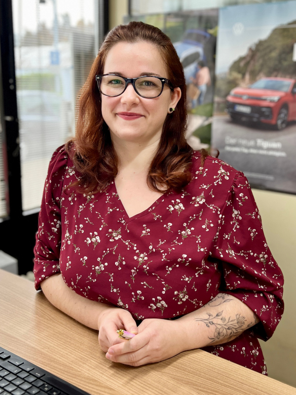 Das Bild zeigt Claudia Sauermann aus der Abteilung " Gewährleistung" Das Bild zeigt Claudia Sauermann aus der Abteilung " Gewährleistung"