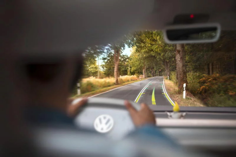 Das Bild zeigt den VW ID. Buzz