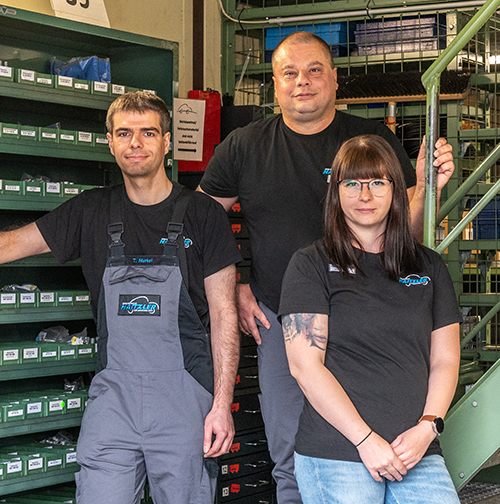 Das Bild zeigt das Teiledienst-Team von Autohaus Haitzler